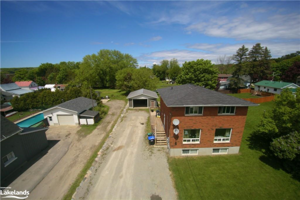 27 Brock Street, Penetanguishene