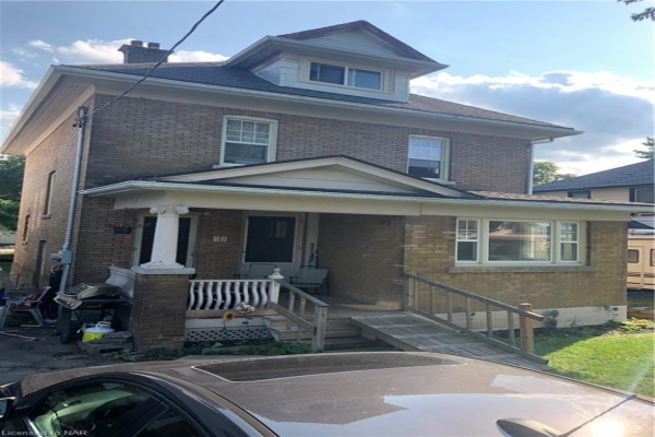 32 Almond Street E, St. Catharines