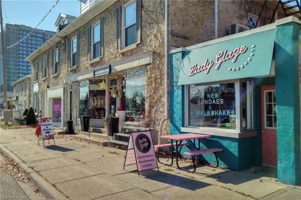 20 Grand Avenue S, Cambridge