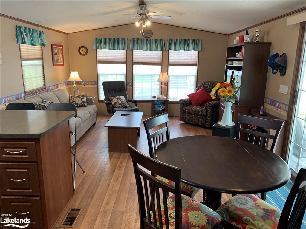 Listing 40333963 - Large Photo # 13