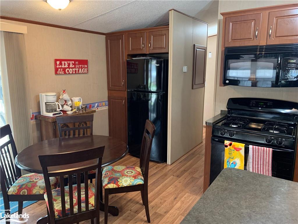 Listing 40333963 - Large Photo # 10