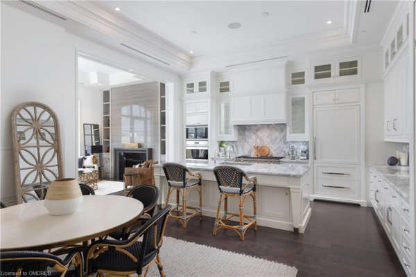 300 Randall Street, Oakville