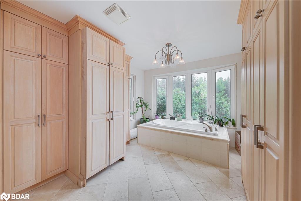 Listing 40344001 - Large Photo # 17