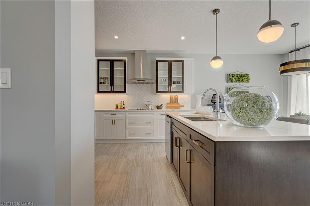 Listing 40347370 - Large Photo # 11