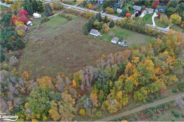 301 Warrington Road, Stayner