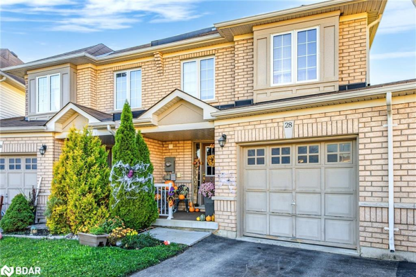 28 Lancaster Court, Barrie