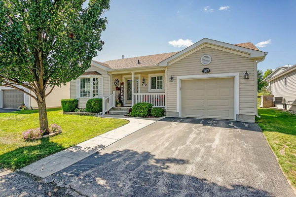 207 Glenariff Drive, Hamilton