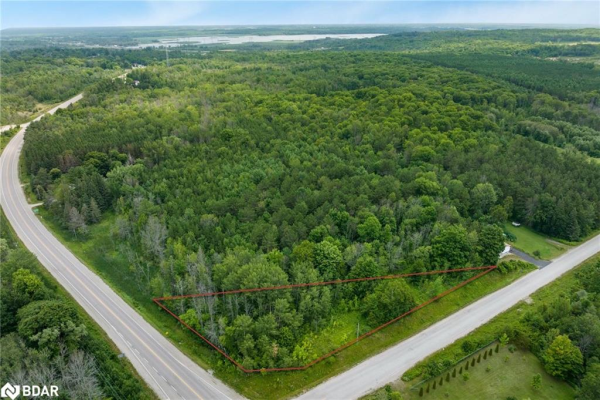 2067 Gratrix Road, Tay