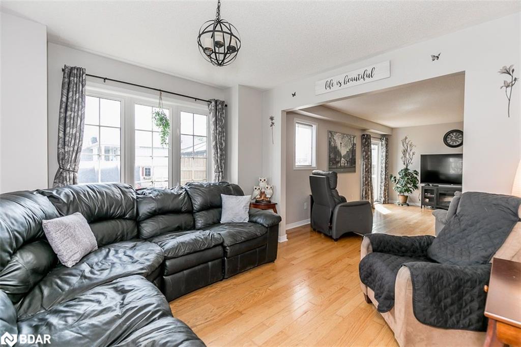Listing 40362047 - Large Photo # 5
