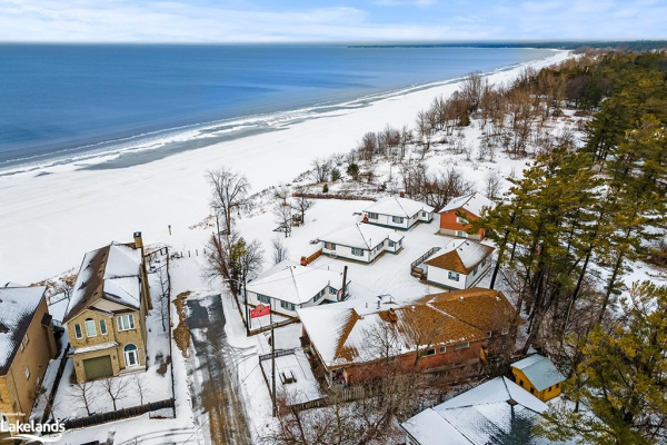 11 12th Street N, Wasaga Beach
