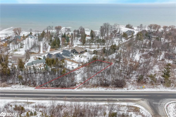 9746 Beachwood Road, Collingwood