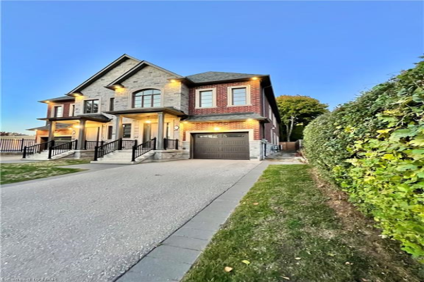 81 Brock Street, Oakville