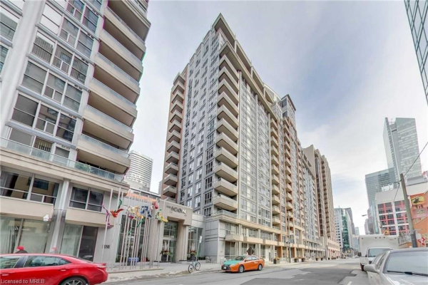 250 Wellington Street W, Toronto