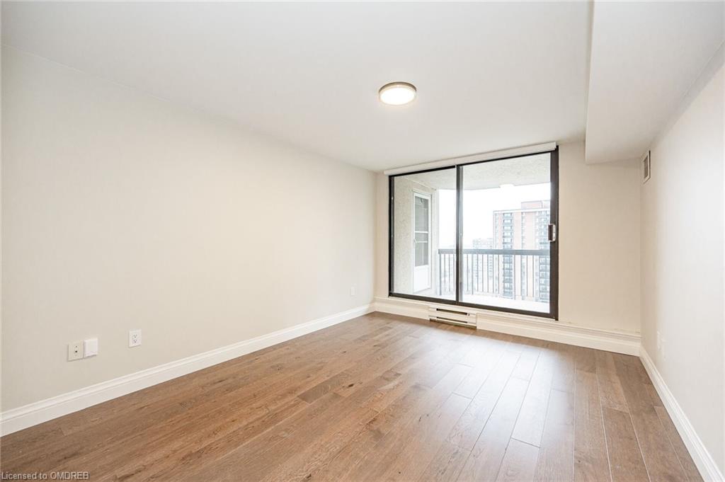 Listing 40365215 - Large Photo # 32