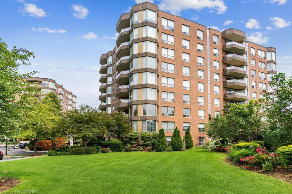 1903 Pilgrims Way, Oakville
