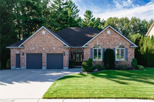 172 Parkview Drive, Dorchester