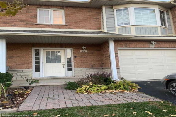 2229 Walkers Line, Burlington