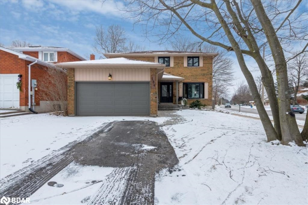 164 Fox Run, Barrie