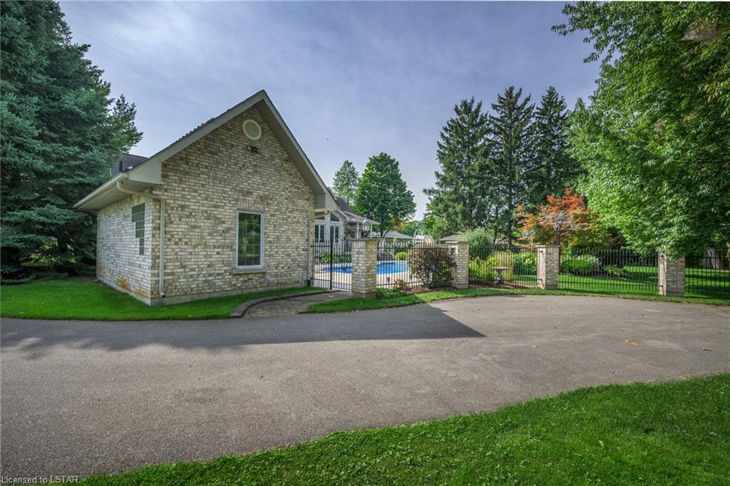 Listing 40368277 - Large Photo # 4
