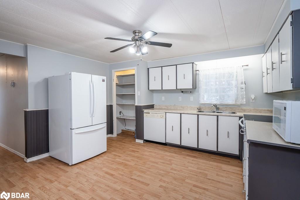 Listing 40370930 - Large Photo # 4