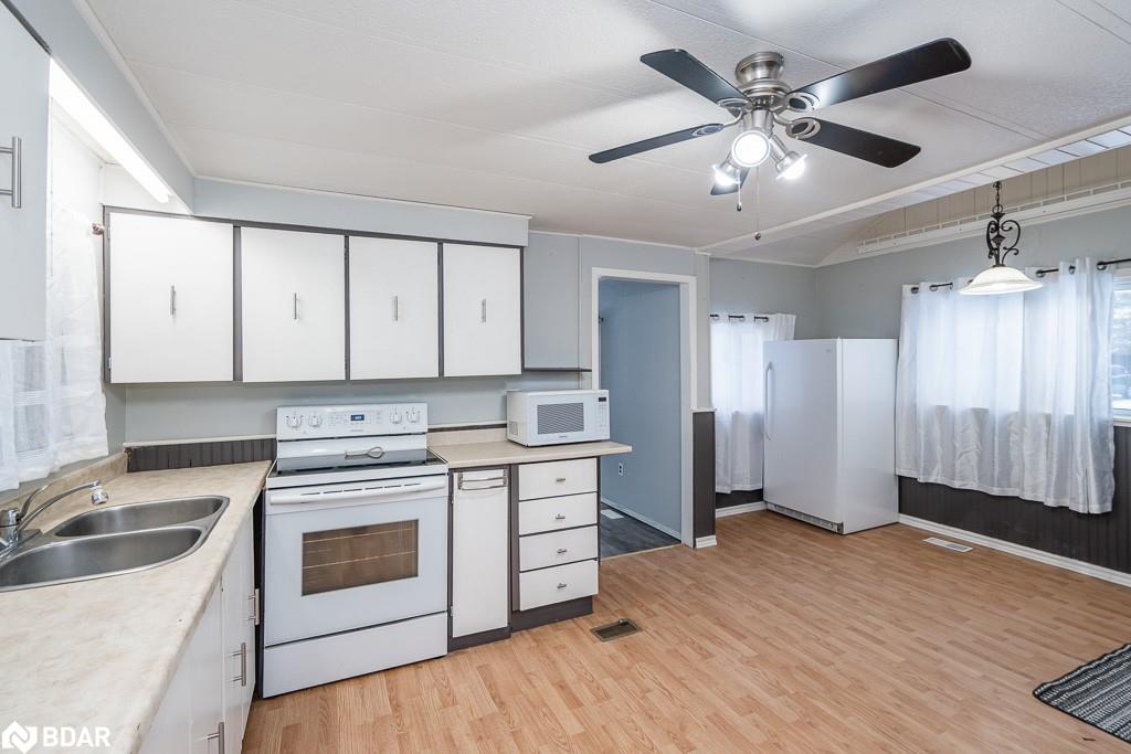 Listing 40370930 - Large Photo # 5