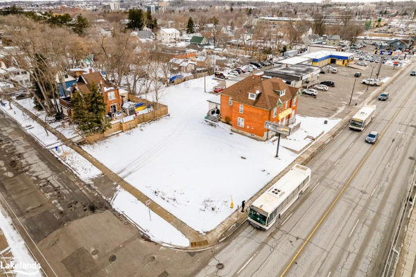 150 Bradford Street, Barrie
