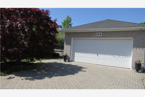 8014 Grossi Court, Niagara Falls