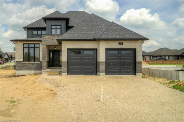 10 Briscoe Crescent, Strathroy