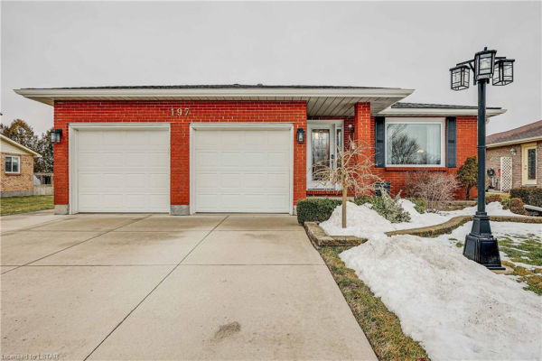 197 Oakwood Drive, Dorchester