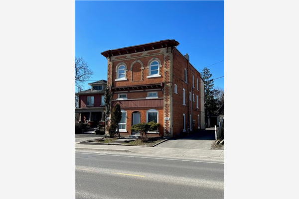 109 Niagara Street, Welland
