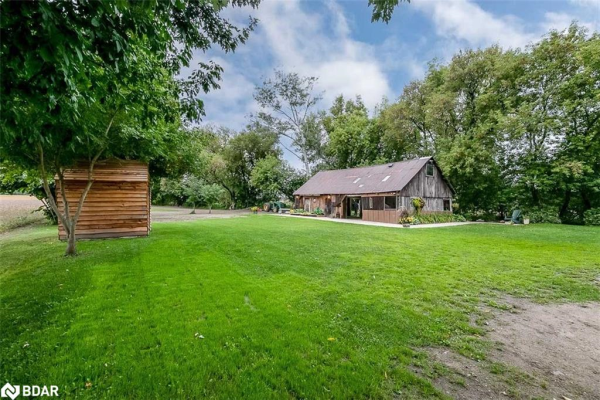 1100 Vespra Valley Road, Minesing