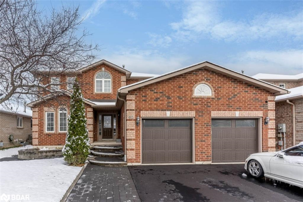 40 Ambler Bay, Barrie