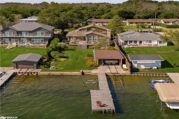 1373 Maple Road, Innisfil