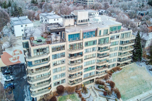 2 Lancaster Street E, Kitchener
