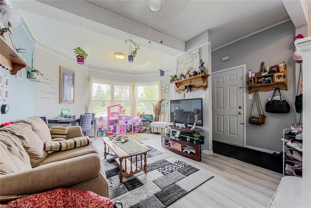Listing 40379595 - Large Photo # 3