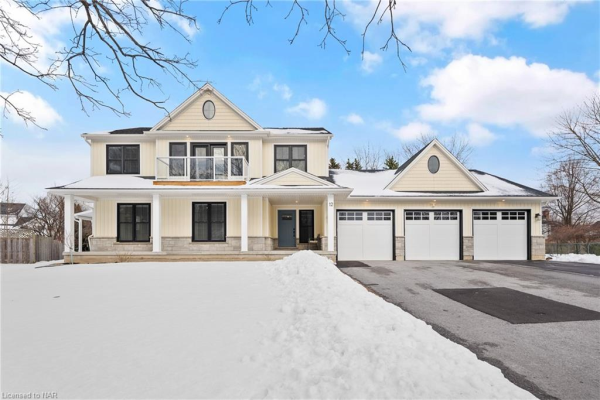 12 Navy Hall Circle, Niagara-on-the-Lake