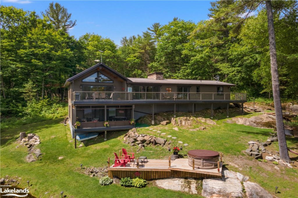 4280 Go Home Lake Shore, Georgian Bay Twp