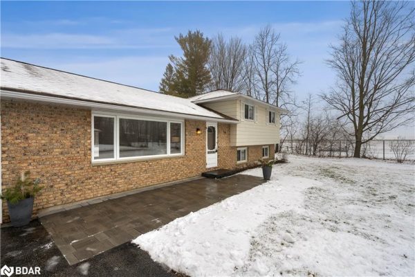 14 Maple Avenue E, Minesing