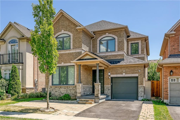 3466 Wavecrest Street, Oakville