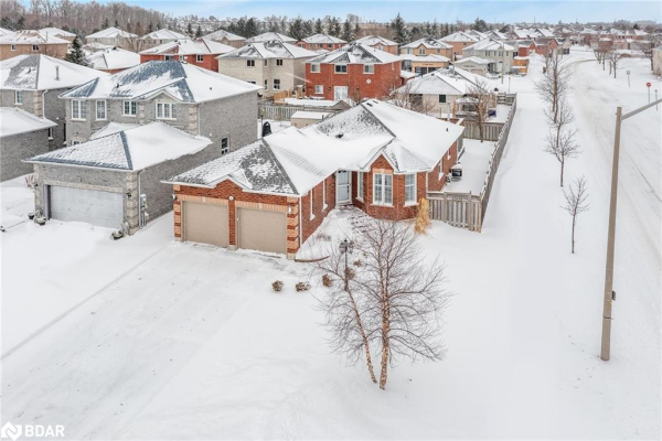 1 Shaina Court, Barrie