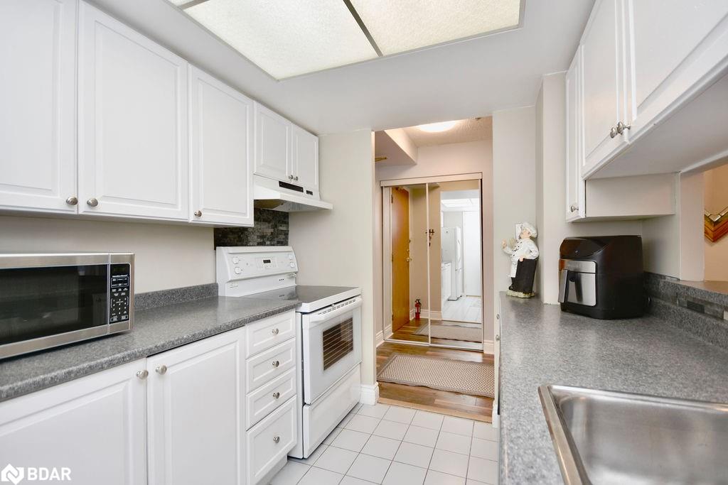 Listing 40380527 - Large Photo # 8
