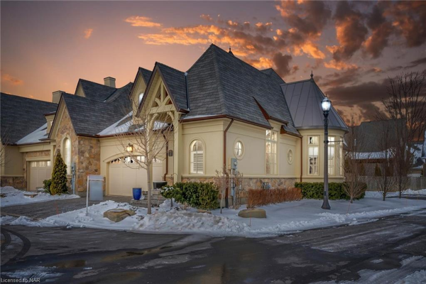9 Albion Way, Niagara-on-the-Lake