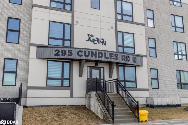 295 Cundles Road E, Barrie