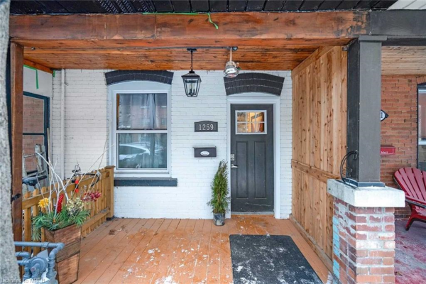 1259 Davenport Road, Toronto