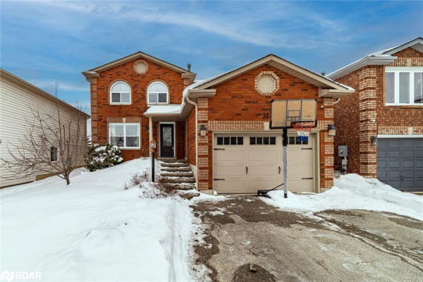 37 Harrison Crescent, Barrie