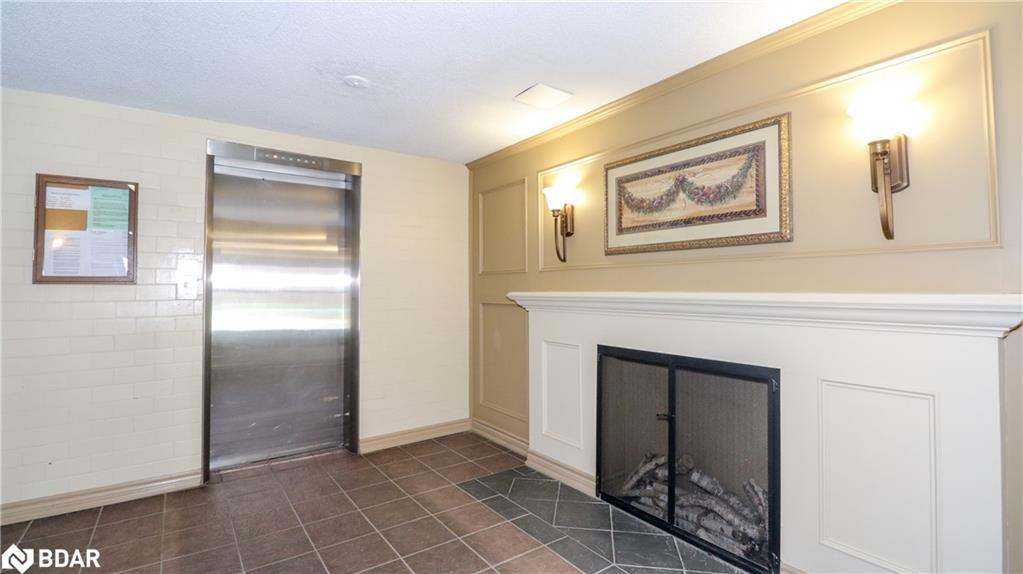Listing 40383550 - Large Photo # 19