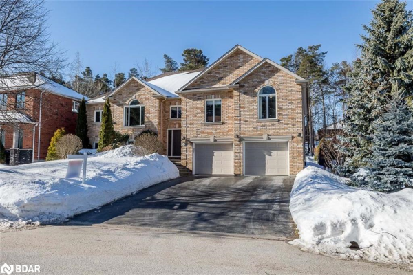24 Grouse Glen, Barrie
