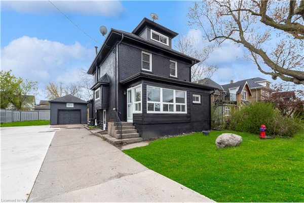4890 Bridge Street, Niagara Falls