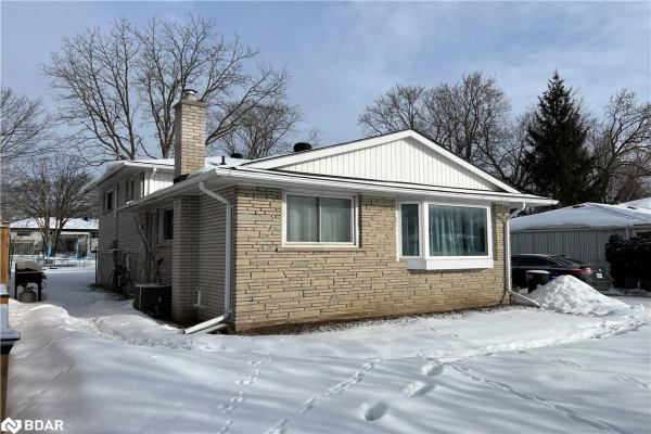 142 Rose Street, Barrie