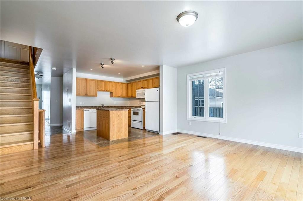 Listing 40386457 - Large Photo # 7